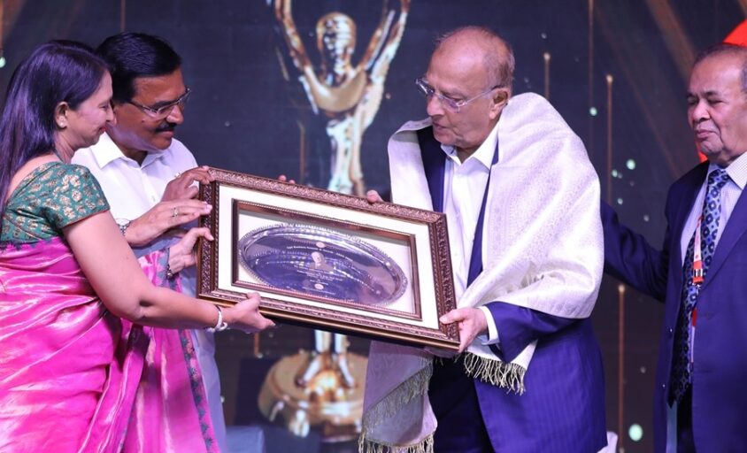 Life-Time-Achievement-Award Rajnikant Shroff