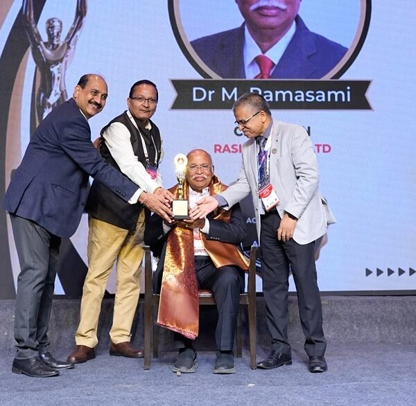 Life-Time-Achievement-Award Ramasami